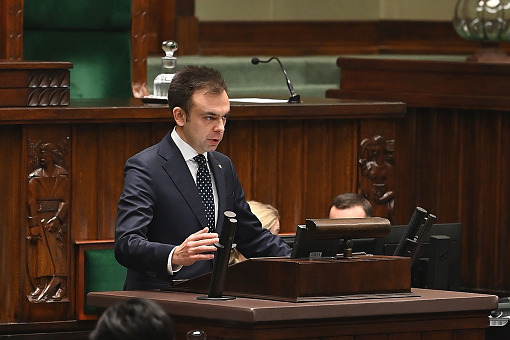 Obniżenie składki zdrowotnej – dyskusja w Sejmie ►