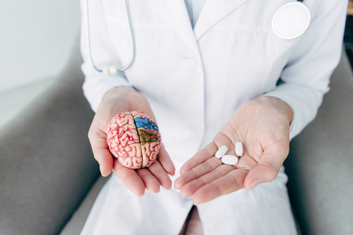 Nowy lek na schizofrenię skuteczny w chorobie Alzheimera?