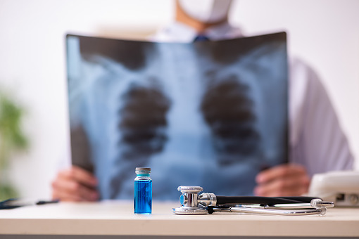 Resekcyjny NDRP – okołooperacyjna chemioimmunoterapia poprawia wyniki leczenia