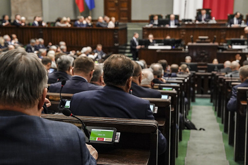 Co z kwadransem na przyjęcie – posłowie zdecydowali 