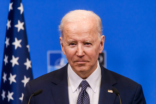Joe Biden choruje na złośliwy nowotwór 