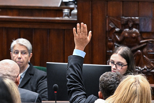 Zakaz sprzedaży e-papierosów nieletnim – głosowanie