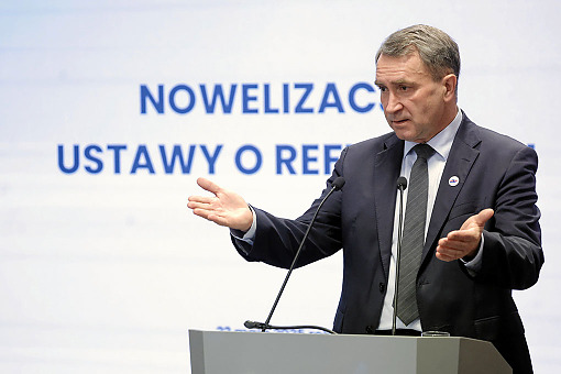 Nowelizacja ustawy refundacyjnej – ponad 30 zmian deregulacyjnych ►
