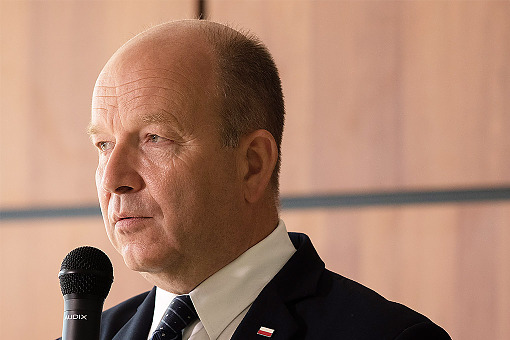 Czy potrzebna jest ustawa gwarantująca minimalne wynagrodzenia?