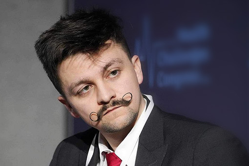 Stanąłbym na czele protestu ►