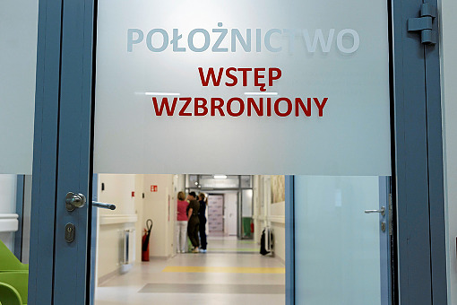 Zamknięte porodówki – gdzie i dlaczego?
