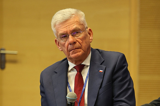 Kontrowersyjny Stanisław Karczewski ►