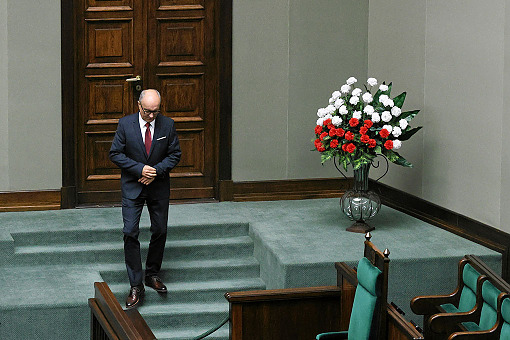 Brednie w Sejmie – co marszałek może, a co powinien...