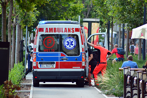 Jeżdżą do pijanych 