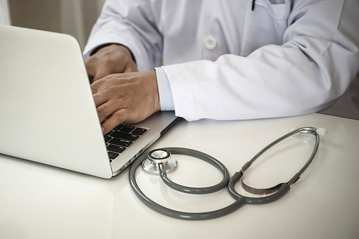 RPP nie odpuszcza – kolejne kary finansowe dla receptomatów 