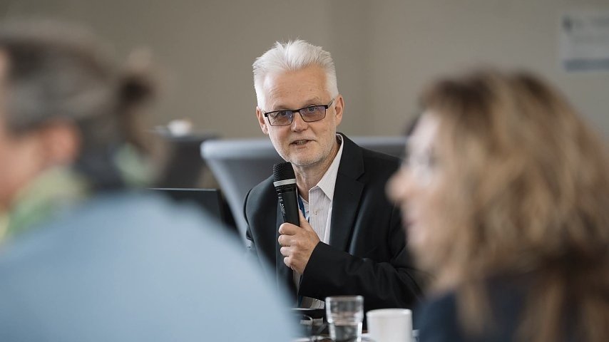Platoński cień systemu publicznego zarządzania