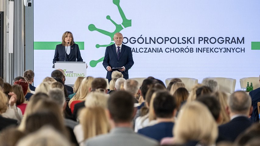 Apel o przebudowę systemu szczepień – resort podejmuje wyzwanie 